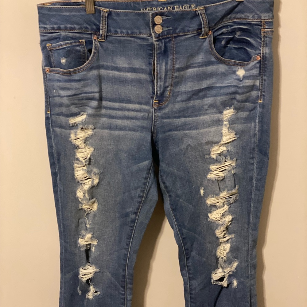 American Eagle Artist Crop Jeans size 16